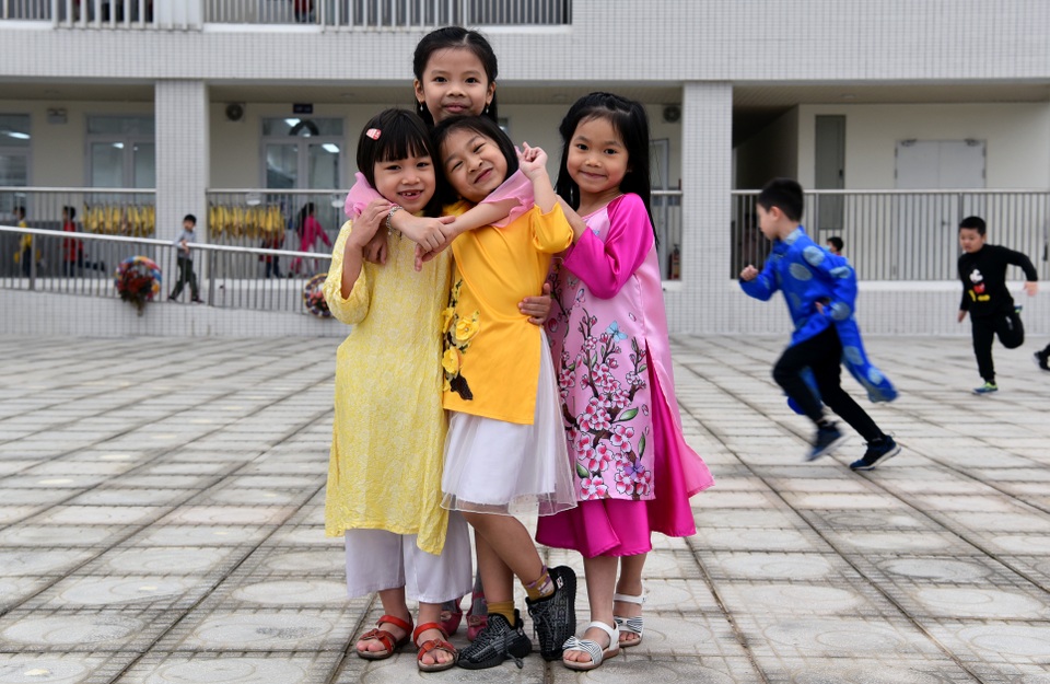 Những nhóc tì nhí nhảnh trong Tuần lễ áo dài - 6 Những nhóc tì nhí nhảnh trong Tuần lễ áo dài - 6