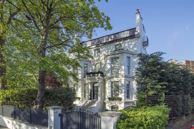 Vẻ sang trọng trong căn biệt thự 41 triệu USD, nữ ca sĩ Rihanna từng thuê