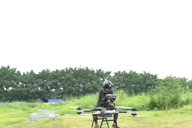 Scooter bay của nhà phát minh Trung Quốc giá chưa đến 170 triệu đồng