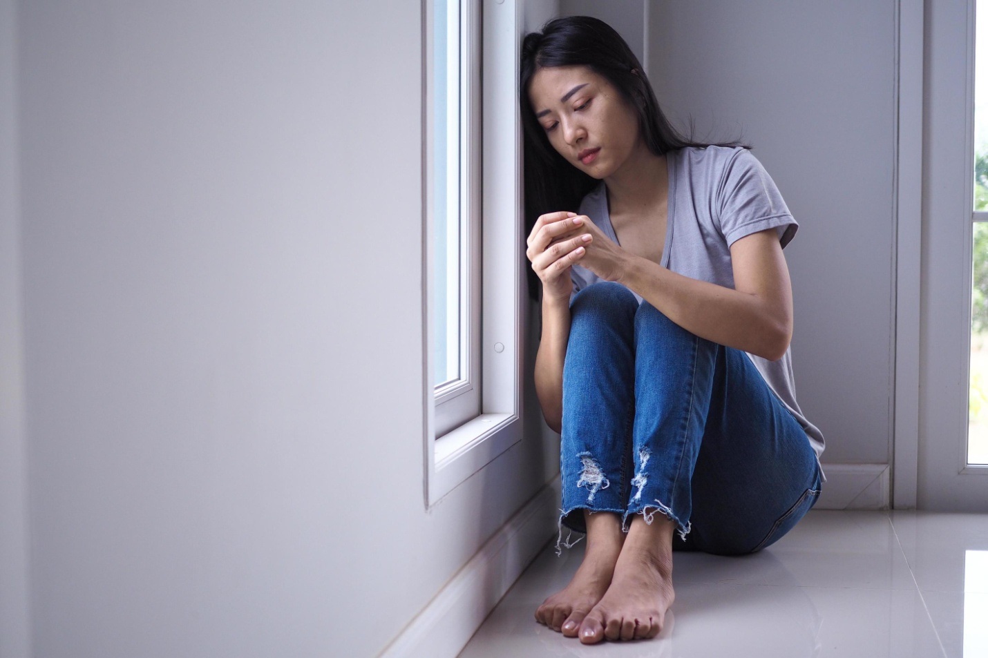 Tôi bật khóc khi nhìn thấy tờ giấy trong ngăn kéo bàn làm việc của chồng - 1 Tôi bật khóc khi nhìn thấy tờ giấy trong ngăn kéo bàn làm việc của chồng - 1