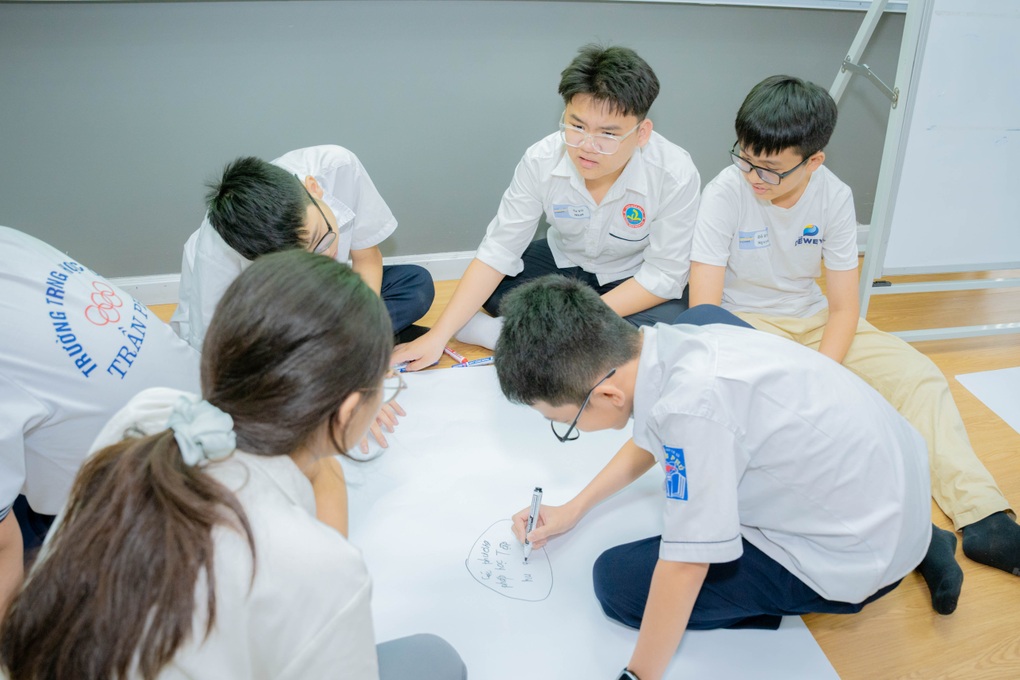 D-Leader - Dự án góp phần nuôi dưỡng những công dân tương lai từ trên ghế nhà trường - 1 D-Leader - Dự án góp phần nuôi dưỡng những công dân tương lai từ trên ghế nhà trường - 1