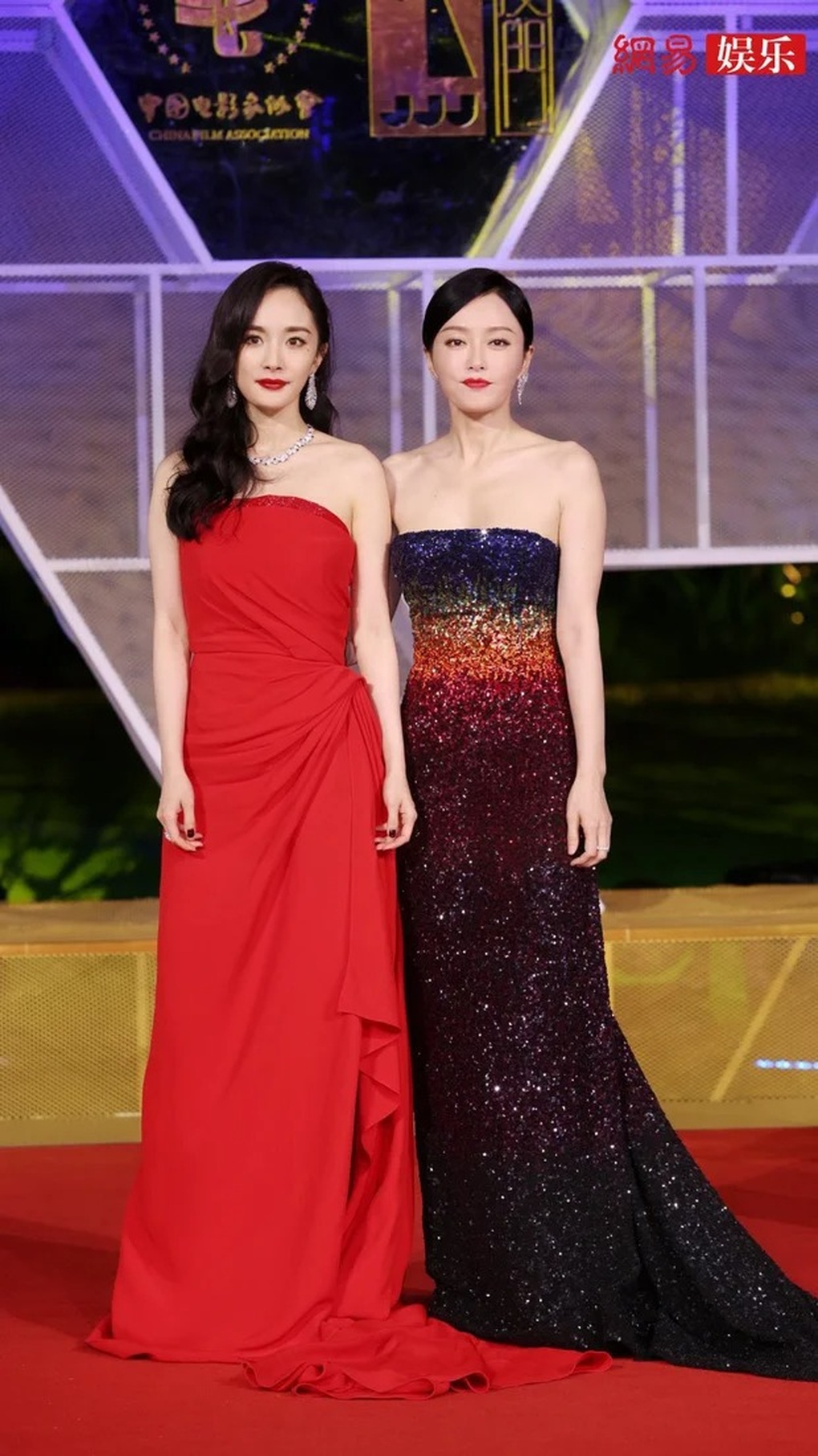 Yêu chung người, tình chị em giữa Dương Mịch và Tần Lam khiến fan tò mò - 3 Yêu chung người, tình chị em giữa Dương Mịch và Tần Lam khiến fan tò mò - 3