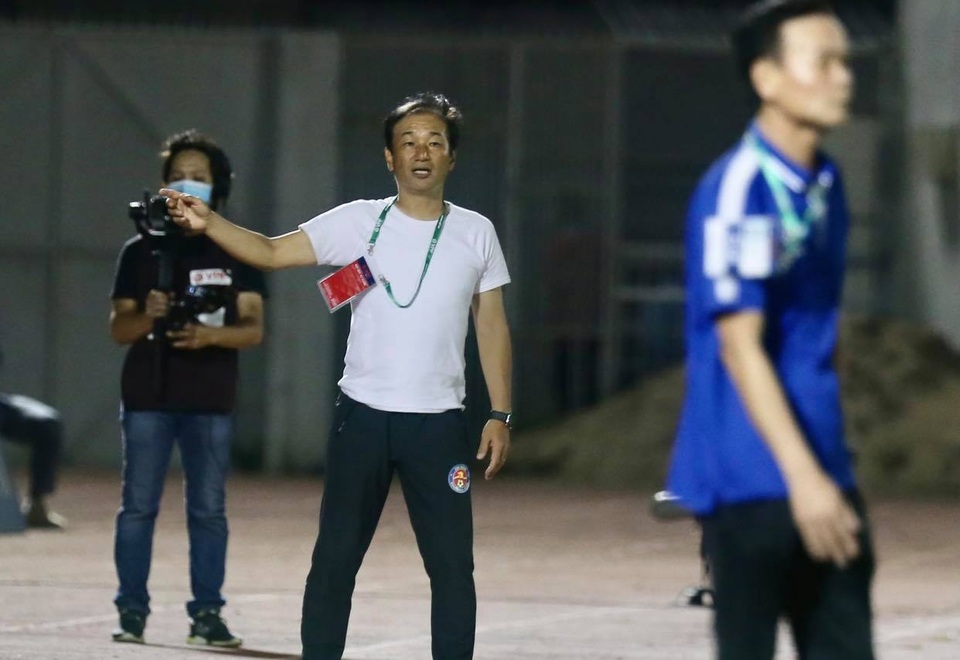 Cựu tuyển thủ Nhật Bản mờ nhạt, Sài Gòn FC thua đậm CLB Nam Định - 11 Cựu tuyển thủ Nhật Bản mờ nhạt, Sài Gòn FC thua đậm CLB Nam Định - 11