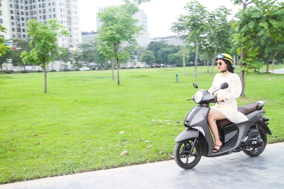 Đánh giá: Đi xe tay ga mà không lo xăng tăng giá - 5 Đánh giá: Đi xe tay ga mà không lo xăng tăng giá - 5