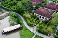 Nhà cổ ven sông 173 năm tuổi vẫn đẹp khó tin ở Tiền Giang