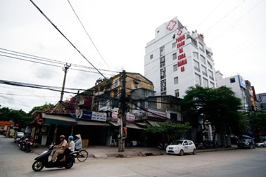 Bác sĩ tại phòng khám Maria chỉ là người giúp việc!