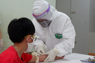 Xét nghiệm nhanh Covid-19: Âm tính liệu đã an toàn?