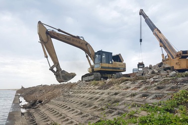Phú Yên chi 56 tỷ đồng khắc phục bờ kè trước mùa mưa lũ
