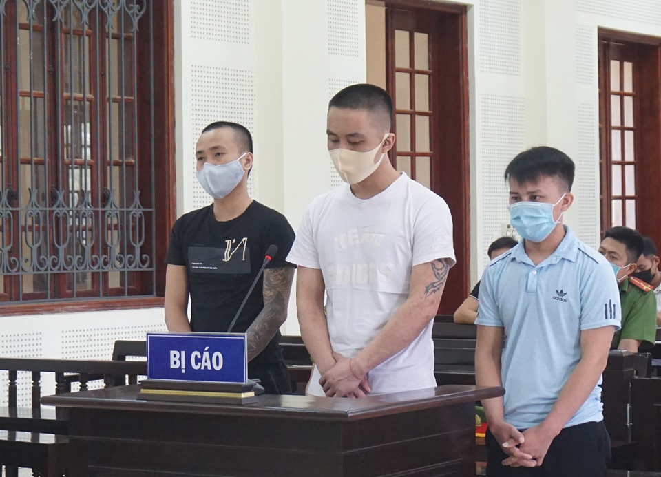 Quý tử buôn nửa yến ma túy vì... Quý tử buôn nửa yến ma túy vì...