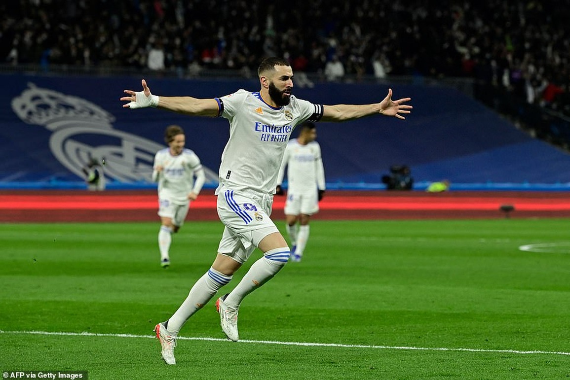 Real Madrid đánh bại Atletico, Barcelona chìm sâu vào khủng hoảng - 3 Real Madrid đánh bại Atletico, Barcelona chìm sâu vào khủng hoảng - 3