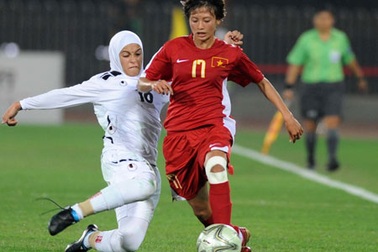 Thắng Indonesia 14-0, nữ Việt Nam giành ngôi đầu bảng A