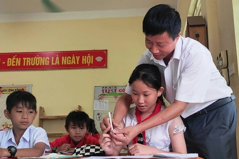 Huyện quên xét thăng hạng viên chức cho 176 người - 1 Huyện quên xét thăng hạng viên chức cho 176 người - 1