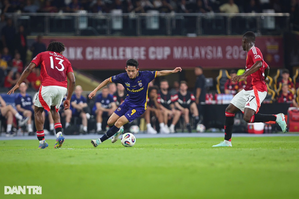 Man Utd gục ngã trước Ngôi sao Đông Nam Á tại Bukit Jalil - 1 Man Utd gục ngã trước Ngôi sao Đông Nam Á tại Bukit Jalil - 1