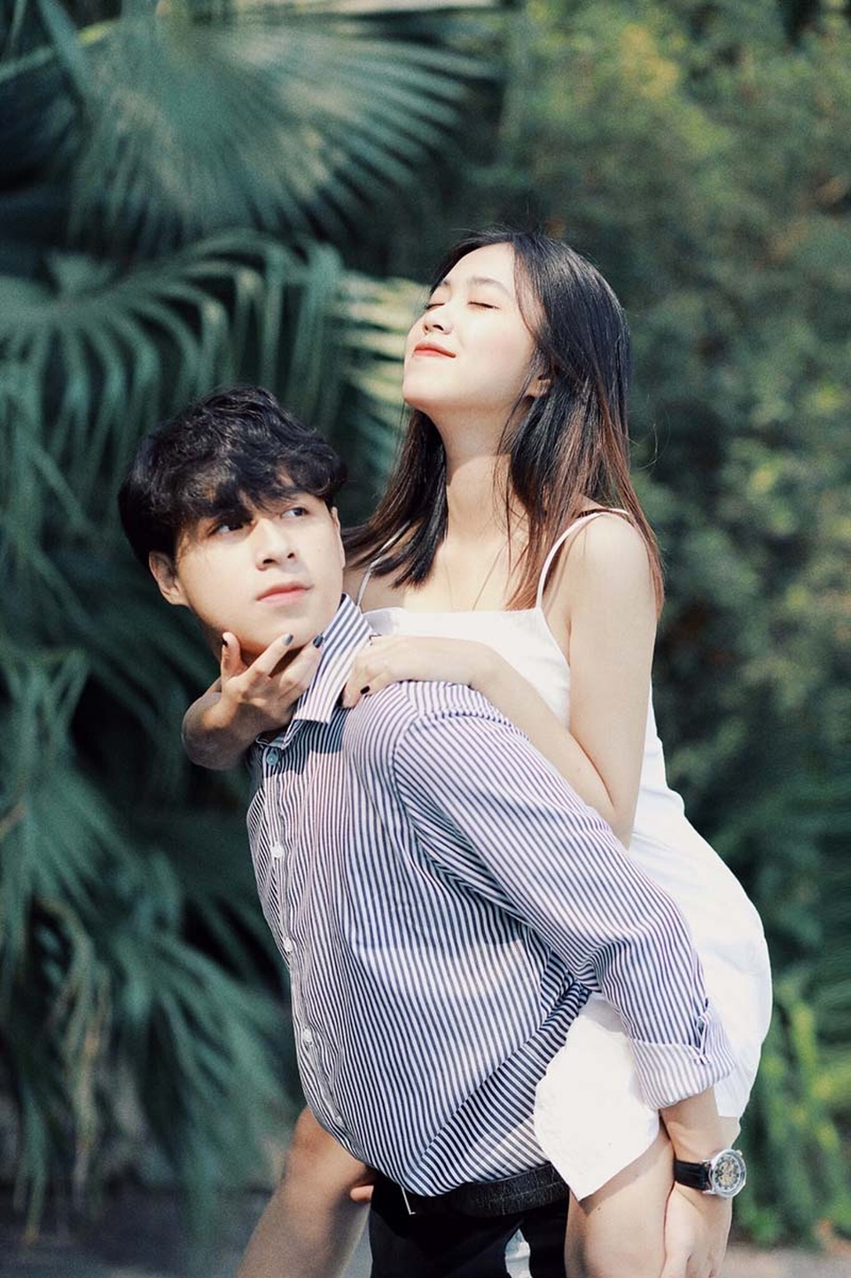 Cặp trai xinh gái đẹp trường Báo khoe ảnh tình yêu ngọt lịm - 2 Cặp trai xinh gái đẹp trường Báo khoe ảnh tình yêu ngọt lịm - 2