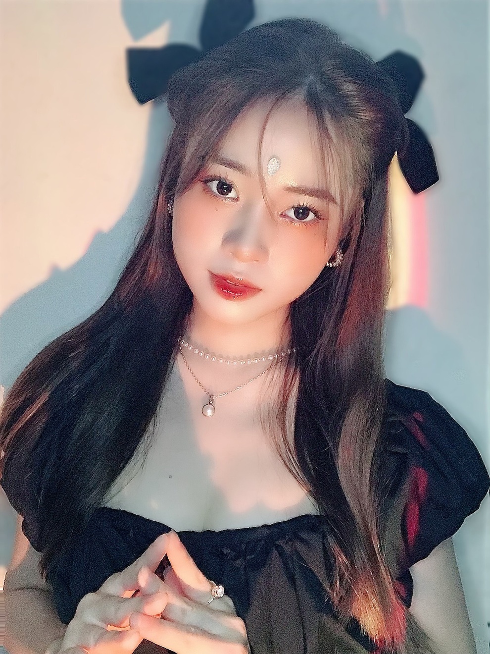 Hot girl gác bằng đại học giáo viên, rẽ hướng sang nghề trang điểm - 5 Hot girl gác bằng đại học giáo viên, rẽ hướng sang nghề trang điểm - 5