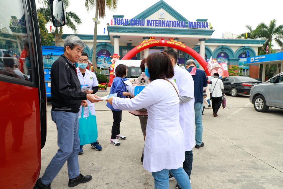 Bí thư Quảng Ninh ra tối hậu thư trong nỗ lực phòng chống vi rút Corona - 3 Bí thư Quảng Ninh ra tối hậu thư trong nỗ lực phòng chống vi rút Corona - 3