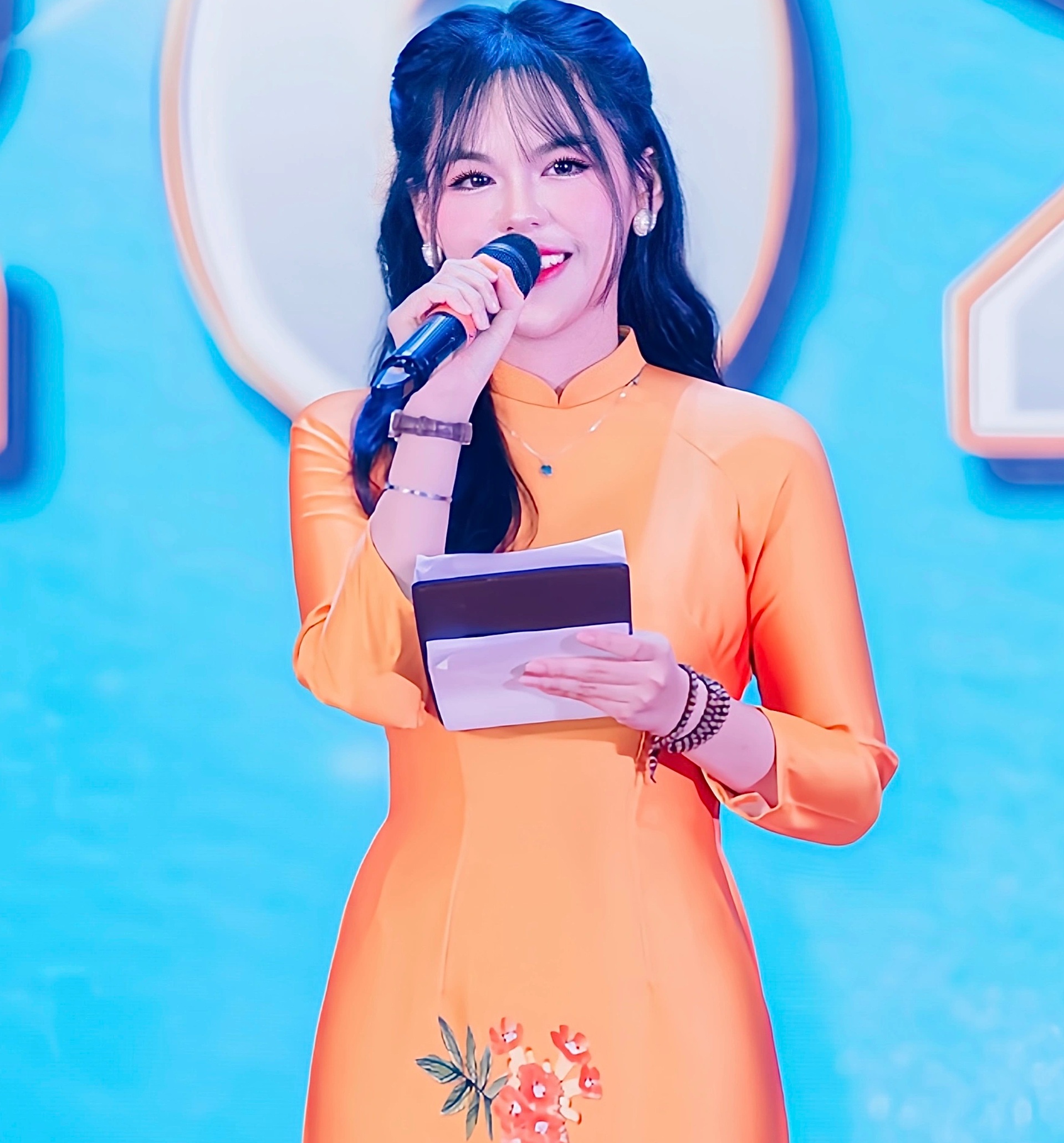 Điều chưa biết về thủ khoa duy nhất tốt nghiệp xuất sắc trường Quản doanh - 8 Điều chưa biết về thủ khoa duy nhất tốt nghiệp xuất sắc trường Quản doanh - 8