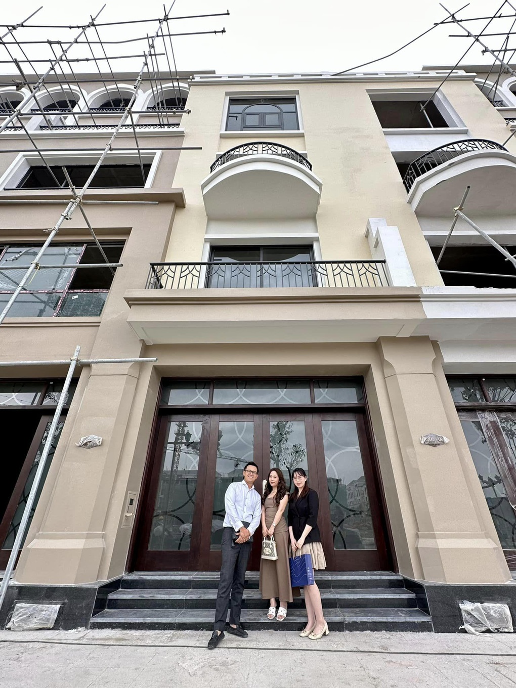 MC Đức Bảo tậu thêm biệt thự liền kề sau căn hộ giữa trung tâm Hà Nội - 1 MC Đức Bảo tậu thêm biệt thự liền kề sau căn hộ giữa trung tâm Hà Nội - 1