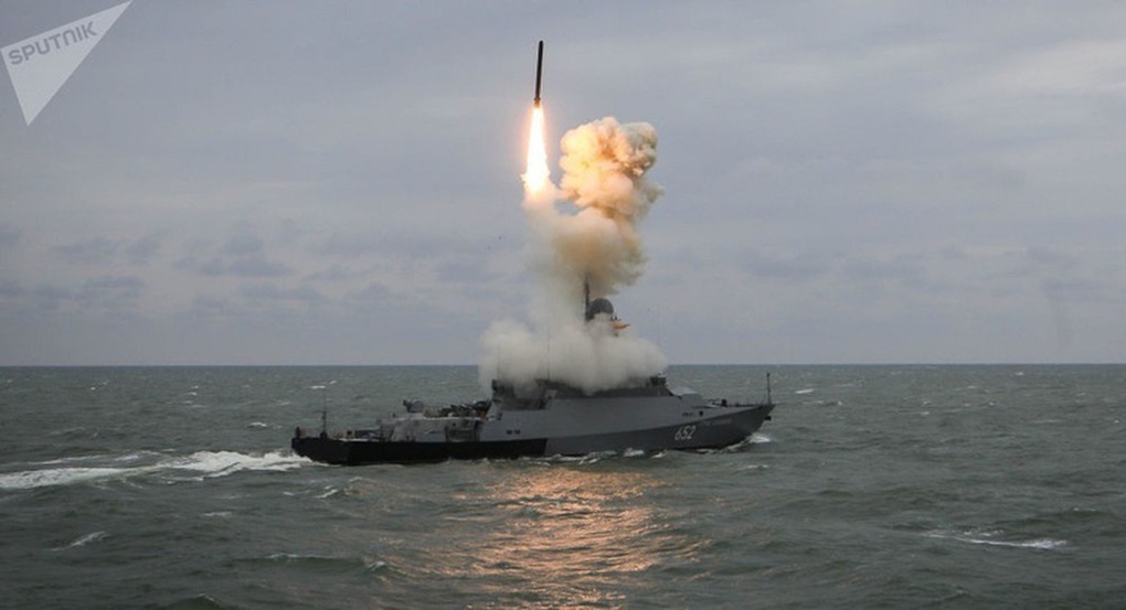 Nga đổi chiến thuật, lần đầu phóng tên lửa tấn công Ukraine từ Biển Azov - 1 Nga đổi chiến thuật, lần đầu phóng tên lửa tấn công Ukraine từ Biển Azov - 1