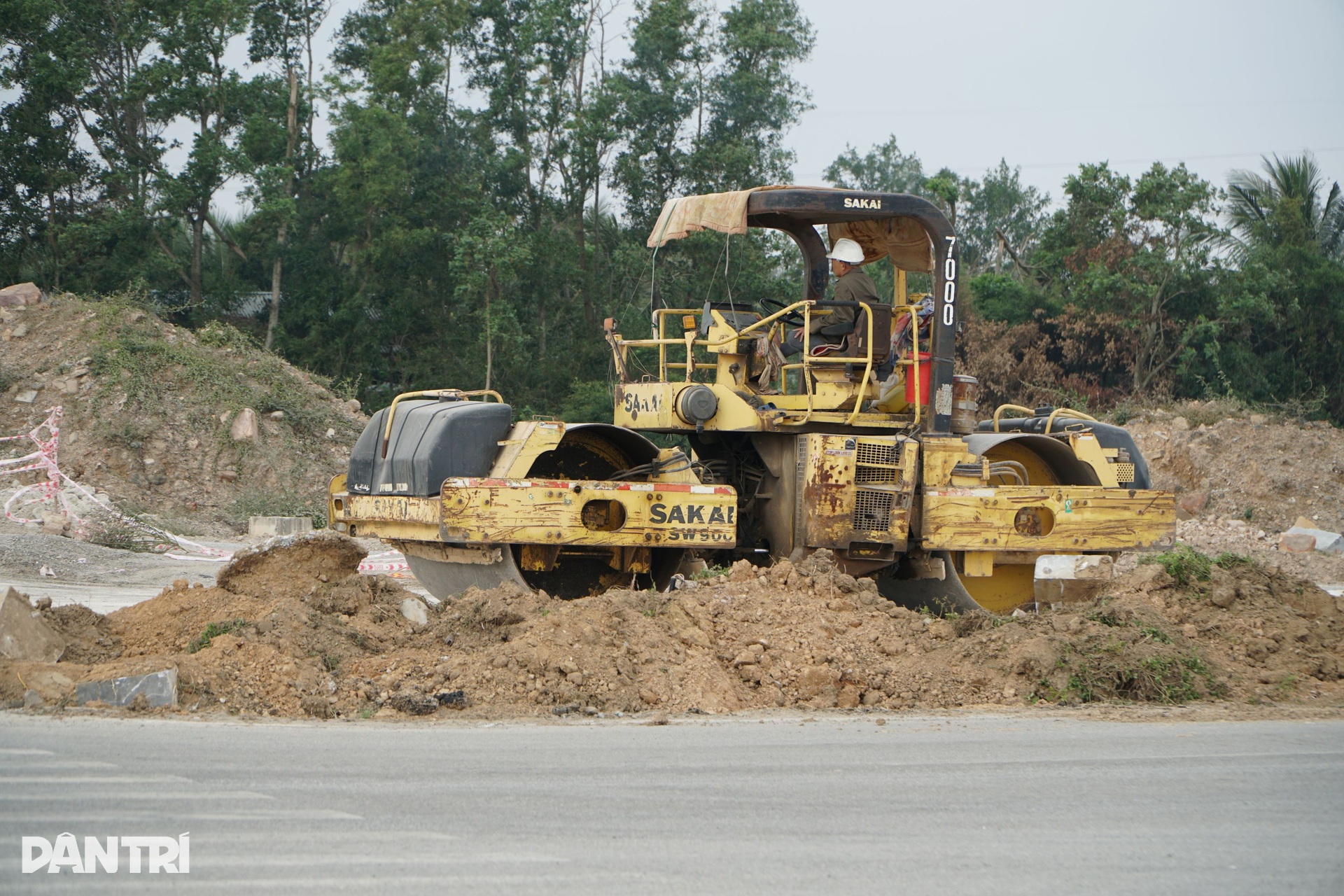 Khu mộ tổ án ngữ trên dự án đường hơn 630 tỷ đồng ở Sầm Sơn - 4 Khu mộ tổ án ngữ trên dự án đường hơn 630 tỷ đồng ở Sầm Sơn - 4