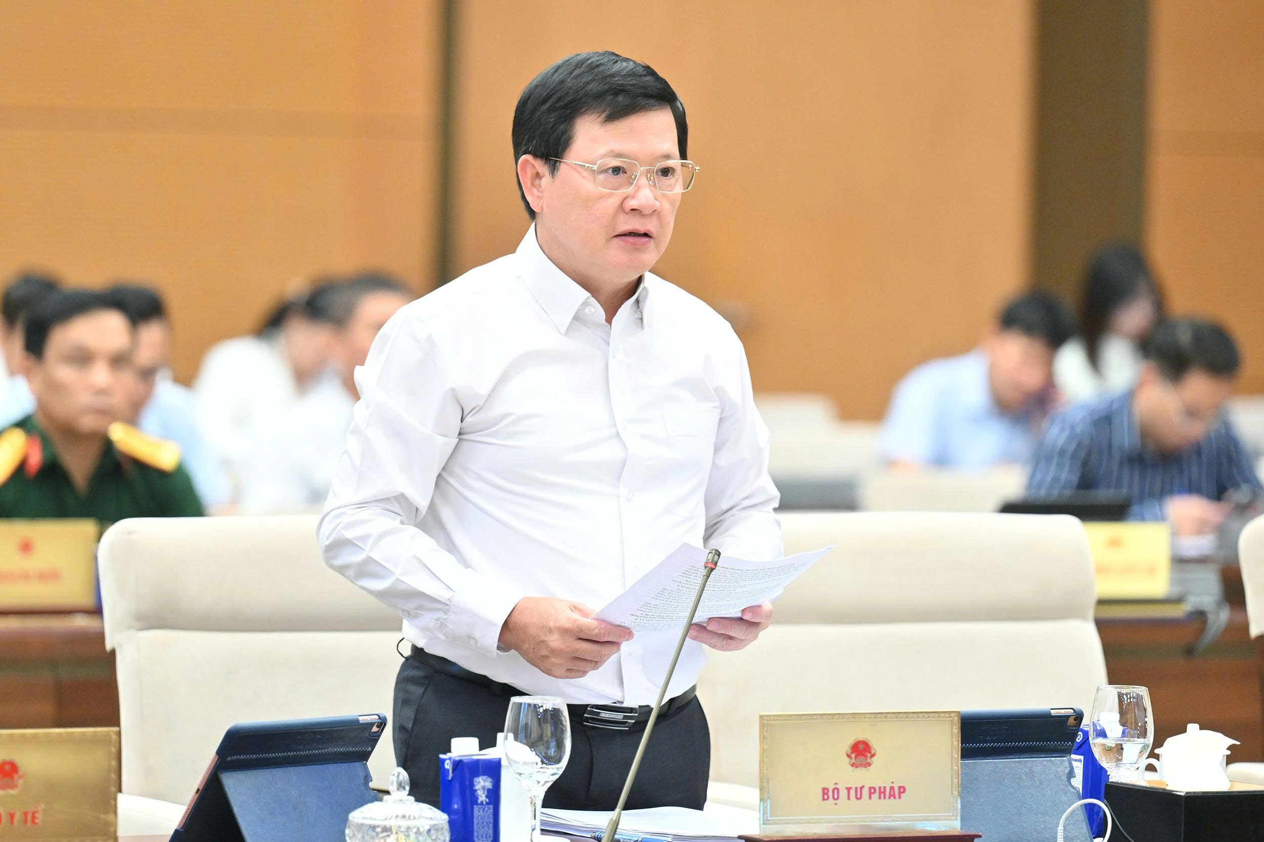 “Thi hành án dân sự rất phức tạp, cán bộ trong ngành cũng bị xử lý hình sự” - 1