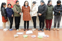 Bắt quả tang 8 phụ nữ đánh bạc ăn tiền ở Lạng Sơn