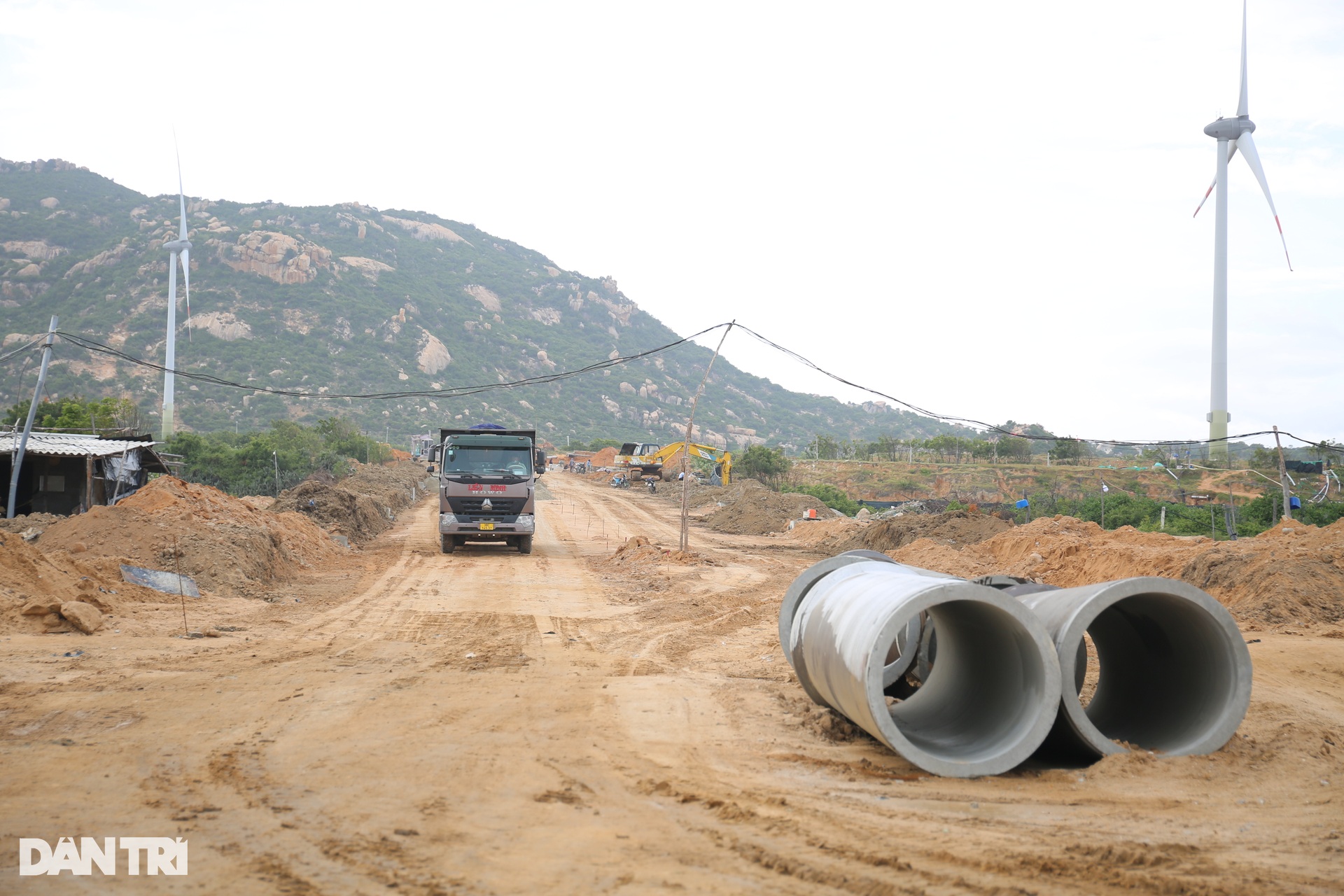 Đời sống người dân ở nơi được quy hoạch làm điện hạt nhân tại Ninh Thuận - 14 Đời sống người dân ở nơi được quy hoạch làm điện hạt nhân tại Ninh Thuận - 14