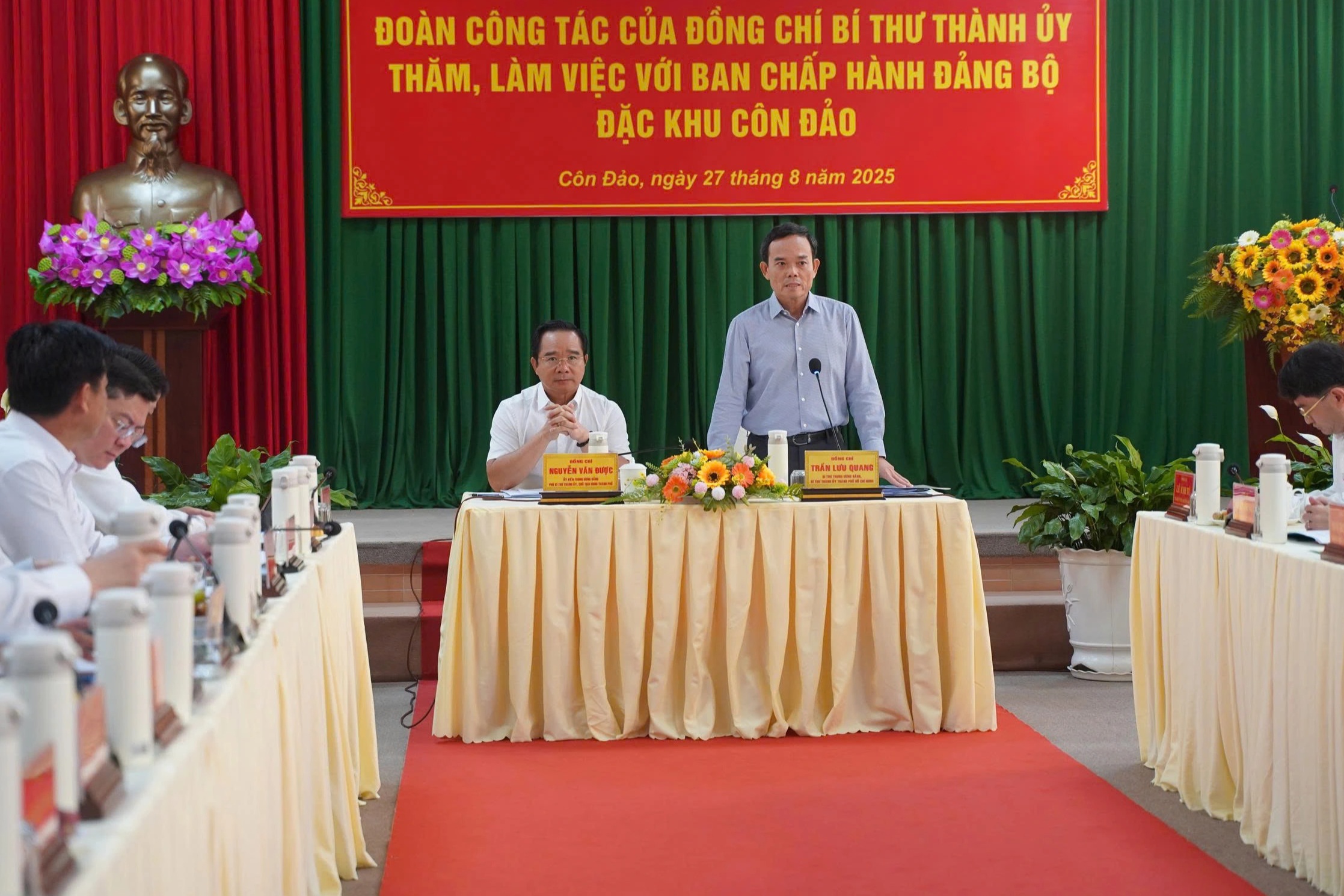 Ngày trở lại TPHCM của tân Bí thư Trần Lưu Quang - 3 Ngày trở lại TPHCM của tân Bí thư Trần Lưu Quang - 3