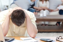 Làm gì để đứng giữa 2 làn đạn mà không bị “thương tích”?