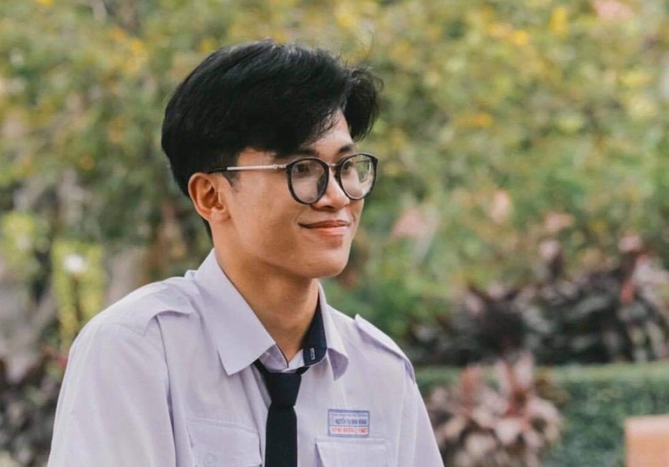 Hot boy bóng rổ tuổi teen đốn tim phái nữ vì vẻ ngoài lãng tử - 1 Hot boy bóng rổ tuổi teen đốn tim phái nữ vì vẻ ngoài lãng tử - 1