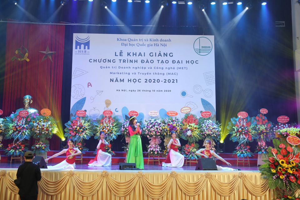 ĐH Quốc gia Hà Nội khai giảng 2 chương trình cử nhân đặc biệt - 1 ĐH Quốc gia Hà Nội khai giảng 2 chương trình cử nhân đặc biệt - 1
