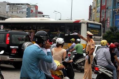 “Nhà báo không phải xin phép CSGT khi tác nghiệp”
