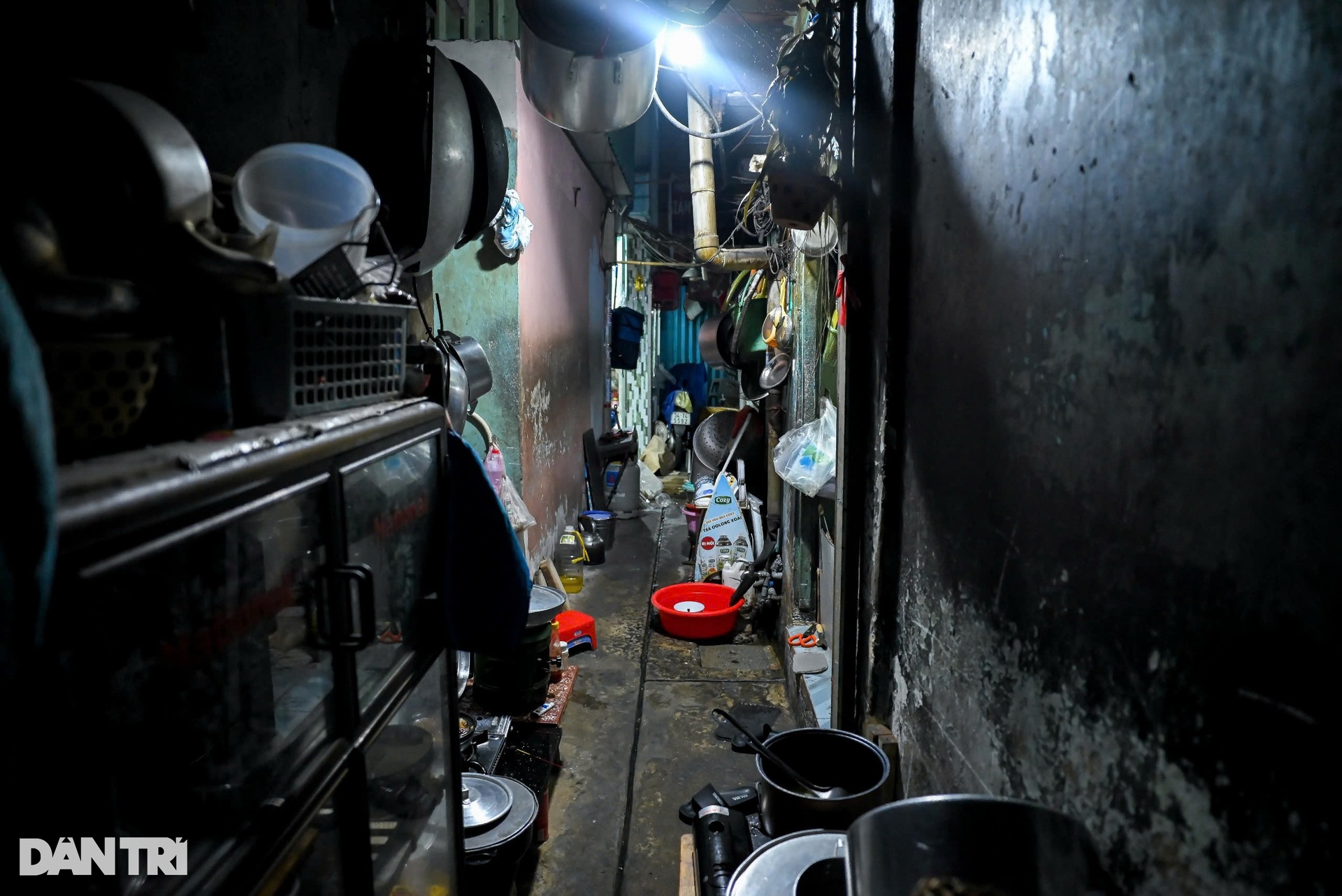 Chủ cơ sở lưu trú ở TPHCM tất bật khắc phục vi phạm PCCC - 8 Chủ cơ sở lưu trú ở TPHCM tất bật khắc phục vi phạm PCCC - 8