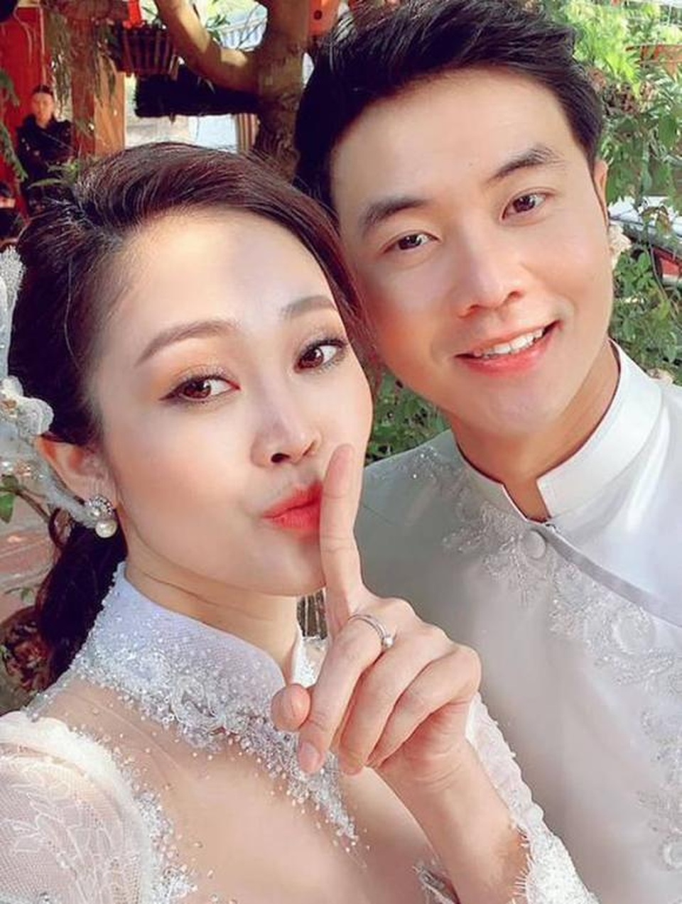 MC sở hữu nụ cười đẹp nhất VTV hạnh phúc rạng ngời bên chồng sắp cưới - 4 MC sở hữu nụ cười đẹp nhất VTV hạnh phúc rạng ngời bên chồng sắp cưới - 4