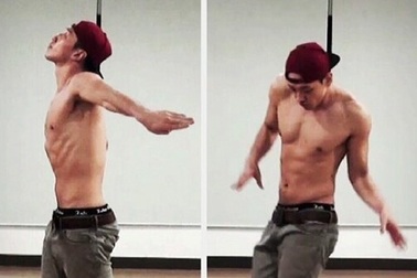 Ảnh ngực trần của Bi (Rain) làm fan phát sốt 