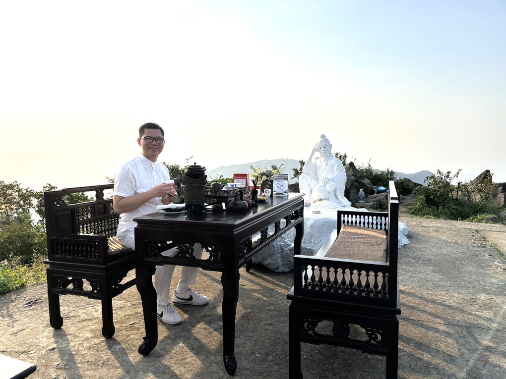 Nghệ nhân Việt tiết lộ buổi thiền trà của tỷ phú Bill Gates ở Đà Nẵng - 2 Nghệ nhân Việt tiết lộ buổi thiền trà của tỷ phú Bill Gates ở Đà Nẵng - 2