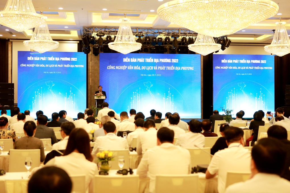 Phát triển công nghiệp văn hóa, du lịch gắn với địa phương - 1 Phát triển công nghiệp văn hóa, du lịch gắn với địa phương - 1