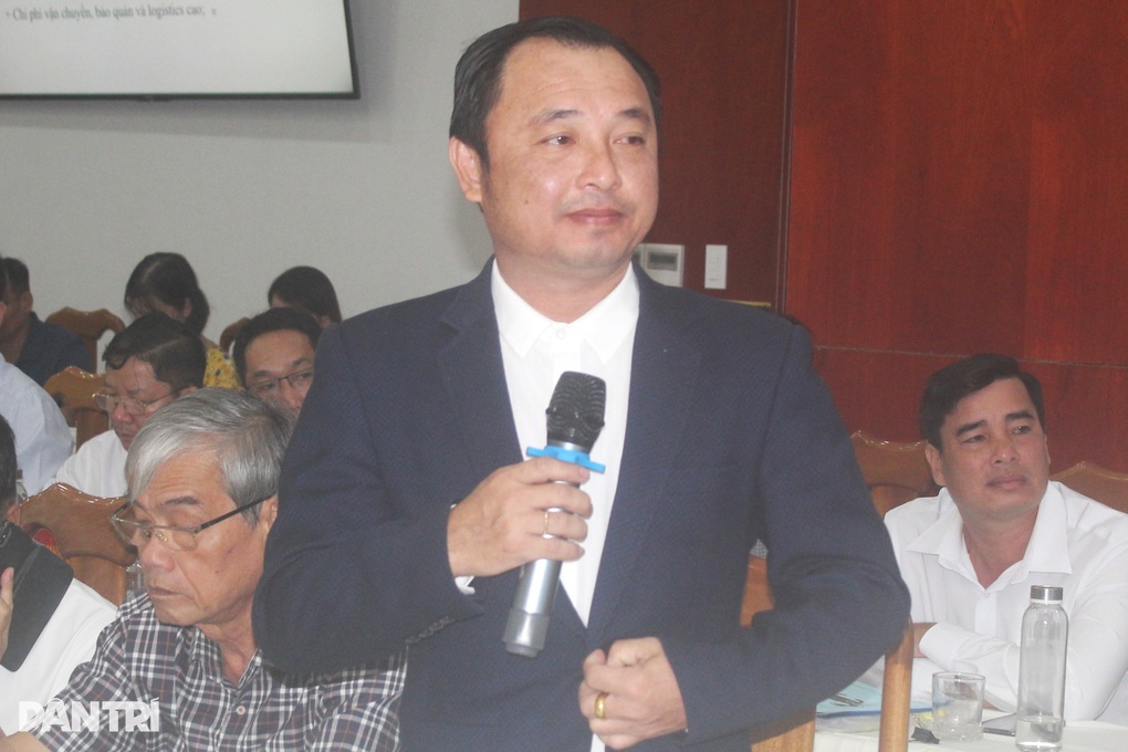 Phó Chủ tịch Cà Mau hỏi doanh nghiệp khó khăn “chí mạng” của ngành cua - 2 Phó Chủ tịch Cà Mau hỏi doanh nghiệp khó khăn “chí mạng” của ngành cua - 2