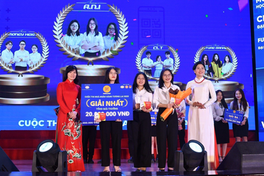 Sinh viên Ngân hàng giành giải Nhất cuộc thi giáo dục về tài chính