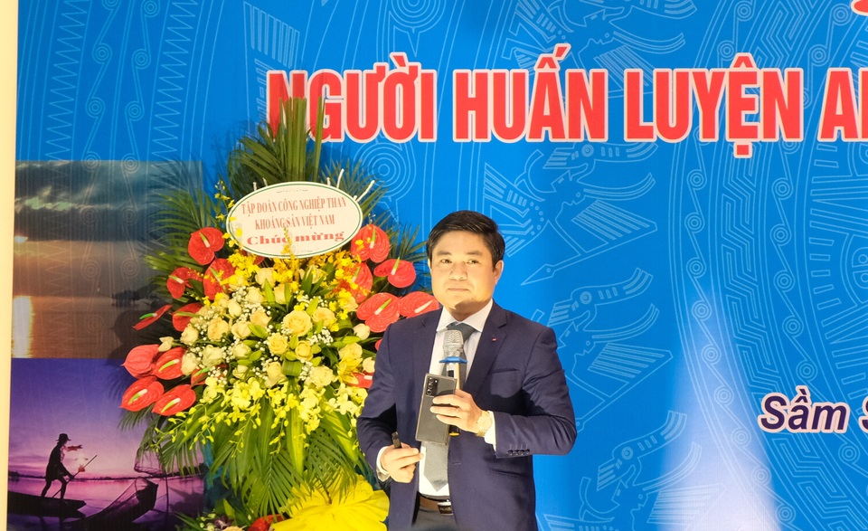 Bảo vệ người lao động trong thời đại 4.0 - 2 Bảo vệ người lao động trong thời đại 4.0 - 2