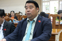 Vụ đánh nhân viên sân golf: Xem xét nếu ông Dũng xin thôi đại biểu HĐND