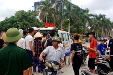 Một du khách Hà Nội chết đuối khi tắm biển Hải Tiến