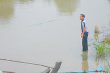 Một phụ nữ nhảy sông vì nợ 200.000 đồng