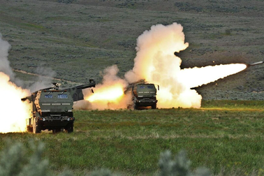 Mỹ điều hỏa thần HIMARS tham gia tập trận sát biên giới Nga