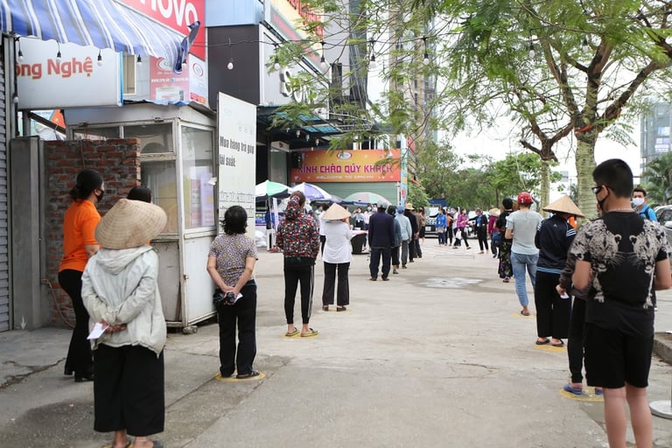 Ra đời trong đại dịch, ATM gạo cam kết phục vụ đến... hết năm - 10 Ra đời trong đại dịch, ATM gạo cam kết phục vụ đến... hết năm - 10