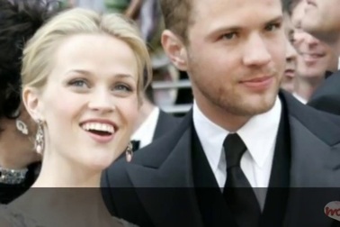 Khoảnh khắc tuyệt đẹp của Reese Witherspoon bên gia đình