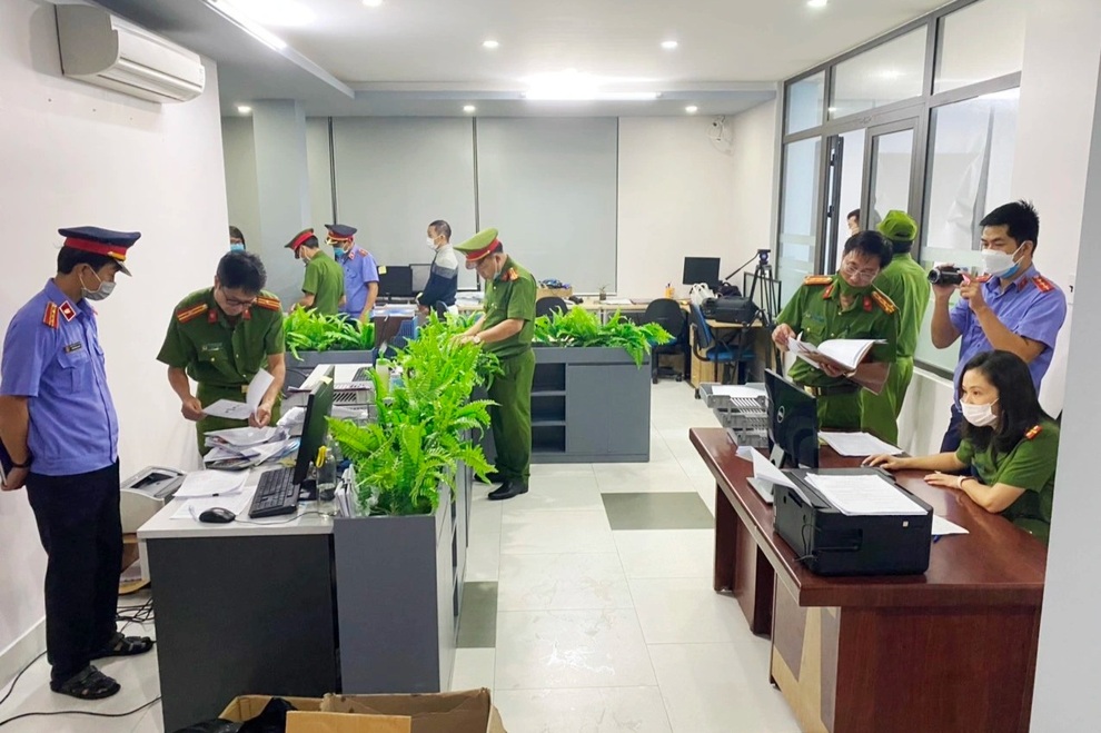 Bắt Giám đốc Tập đoàn Khải Tín - 4 Bắt Giám đốc Tập đoàn Khải Tín - 4