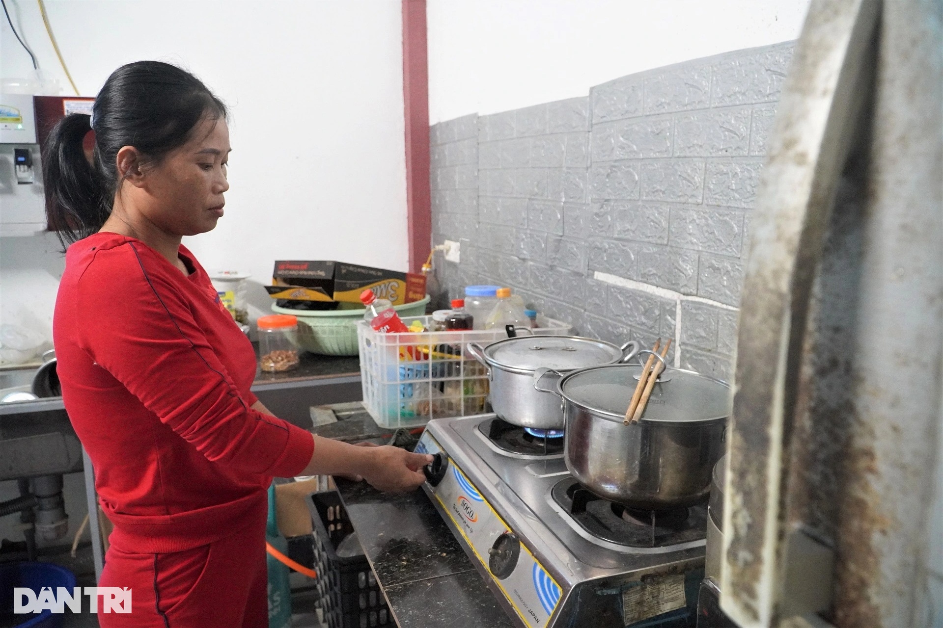 Xóm vạn chài thoát cảnh kéo nhau lên bờ tránh lũ sông Lam - 6 Xóm vạn chài thoát cảnh kéo nhau lên bờ tránh lũ sông Lam - 6