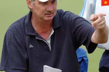 Ông Riedl bực mình!