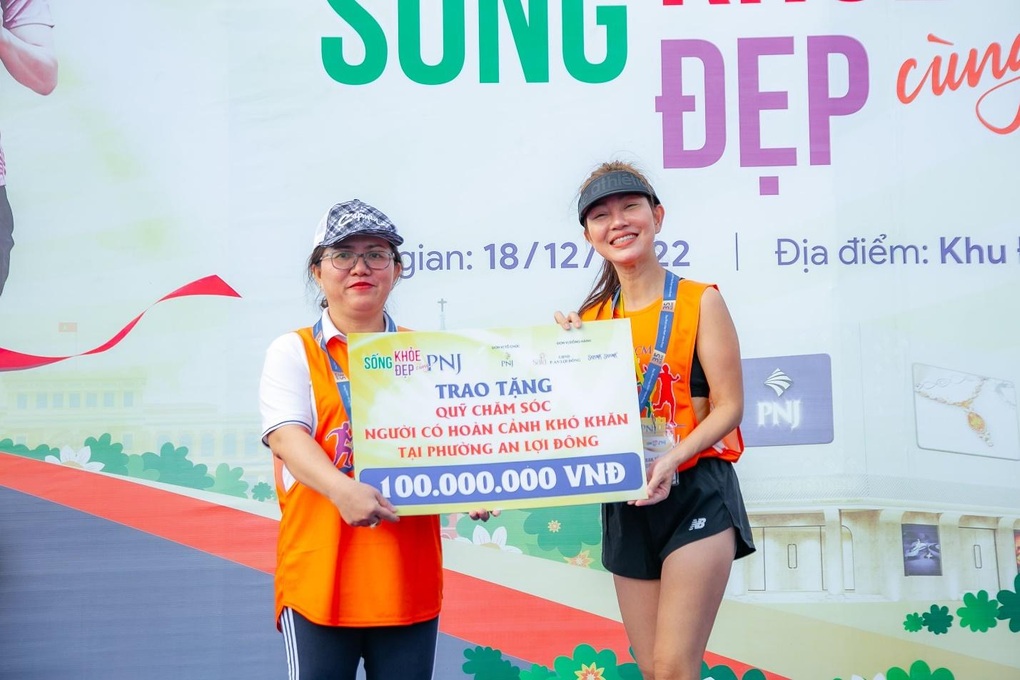 Cách PNJ đặt khách hàng làm trọng tâm - 4 Cách PNJ đặt khách hàng làm trọng tâm - 4
